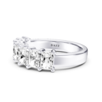 HALF ETERNITY RING - radiant