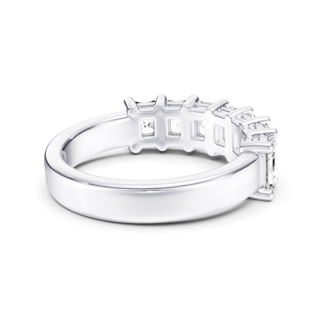 HALF ETERNITY RING - radiant