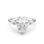 LISELIA 3 STONE PEAR RING - pear