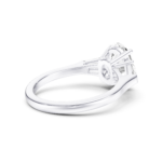 NAELIA 3 STONE TAPERED RING - oval