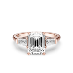 SELVARA 3 STONE TAPERED RING - emerald